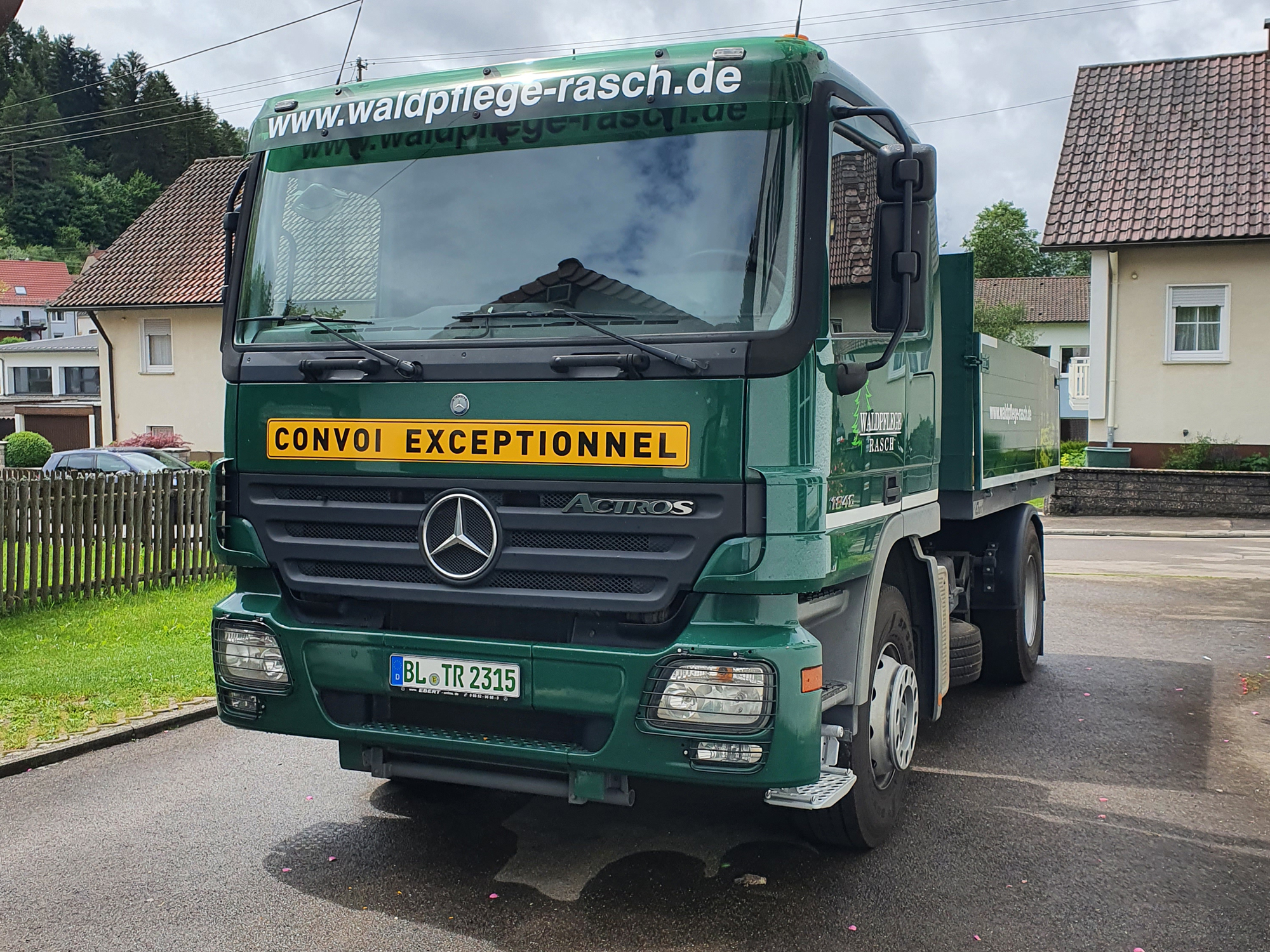 LKW Becshriftung Waldpflege Rasch